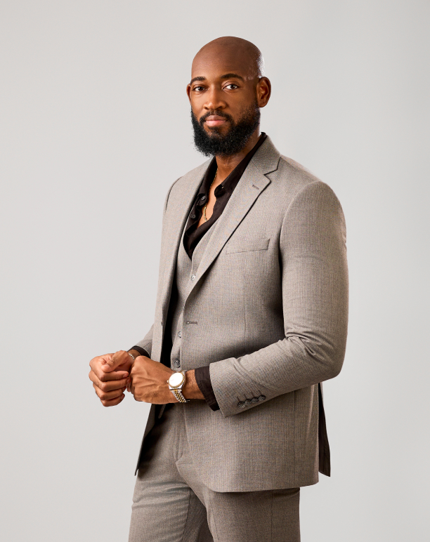 Grey three piece suit from the Sanntoma collection